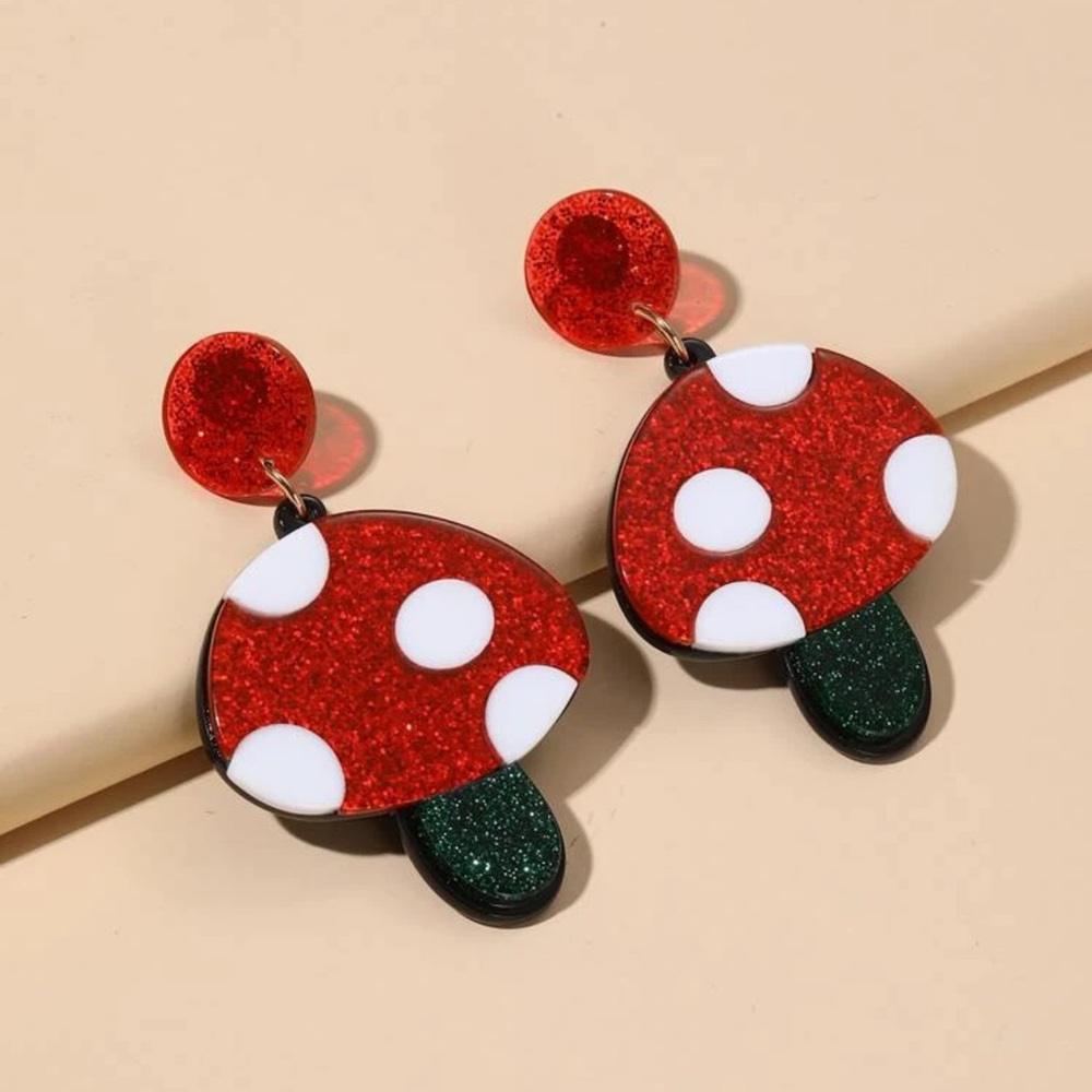 🍄 Awesome Large Glitter Mushroom Stud Earrings Black and Red 🍄
